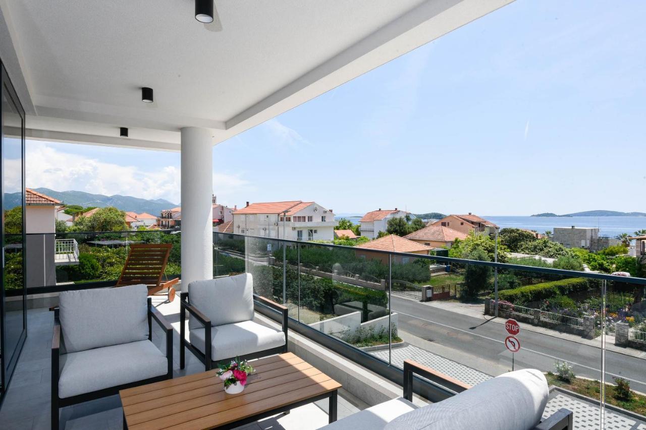 Sunny Day Luxury Holiday Apartments Оребич Экстерьер фото