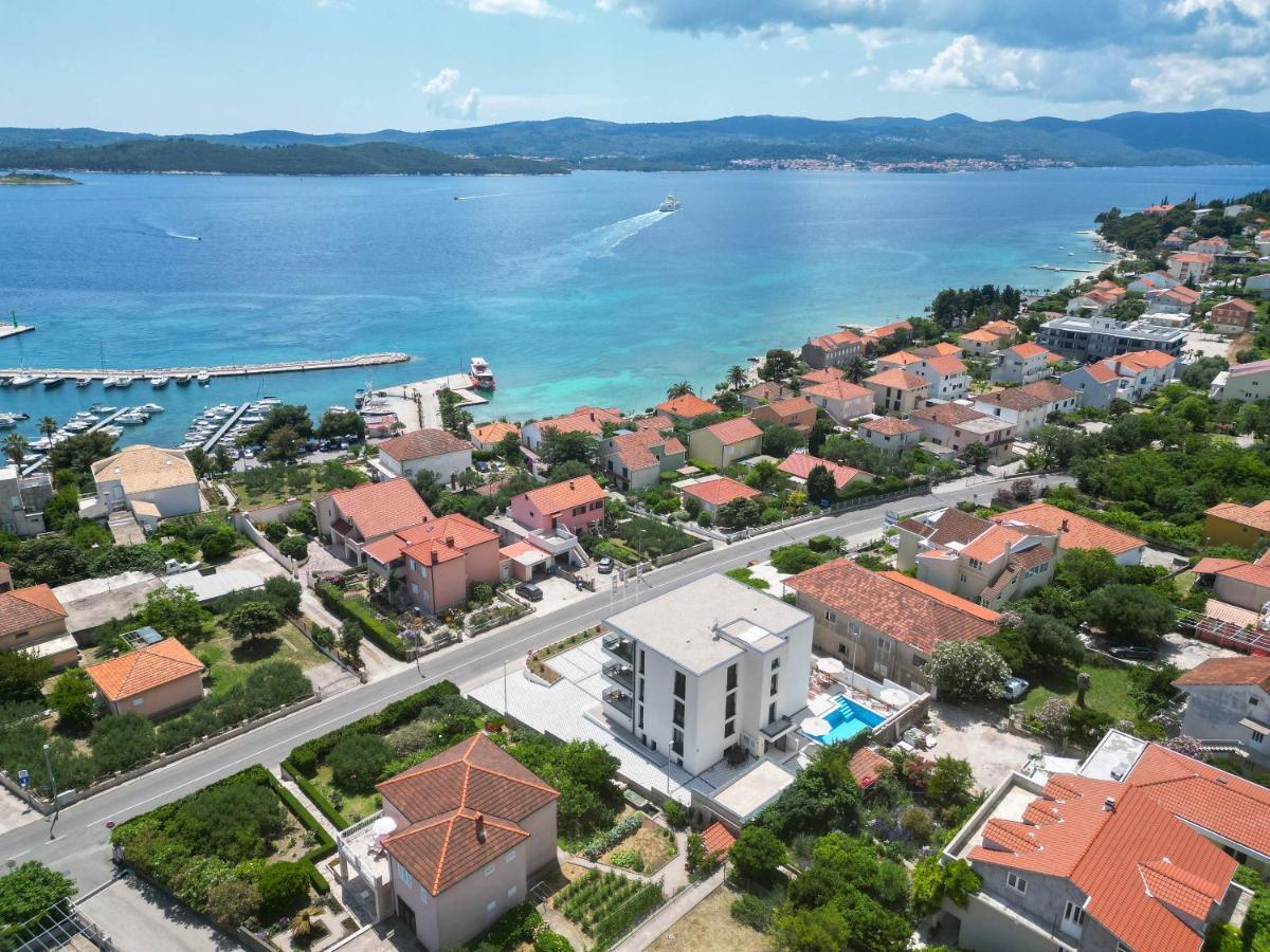 Sunny Day Luxury Holiday Apartments Оребич Экстерьер фото