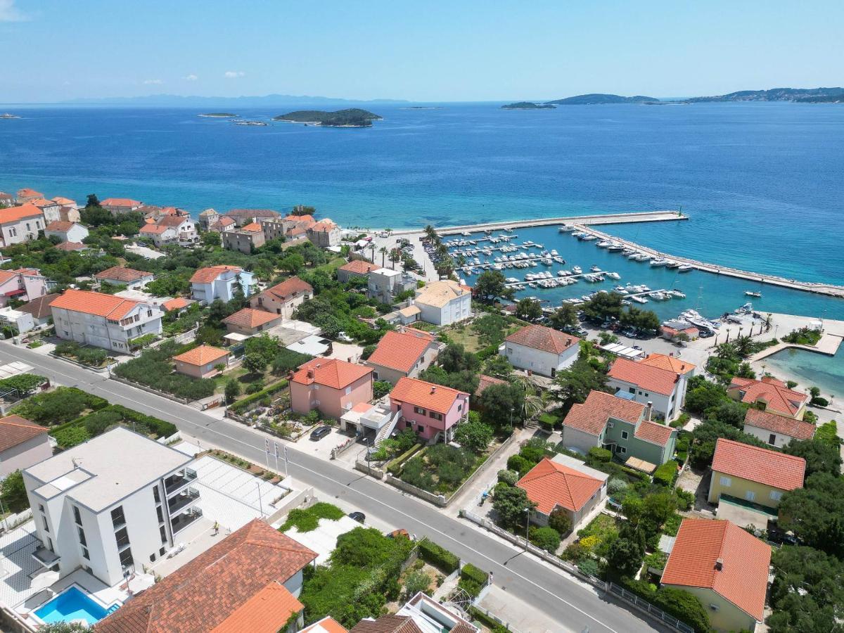 Sunny Day Luxury Holiday Apartments Оребич Экстерьер фото