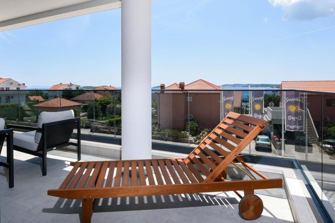 Sunny Day Luxury Holiday Apartments Оребич Экстерьер фото