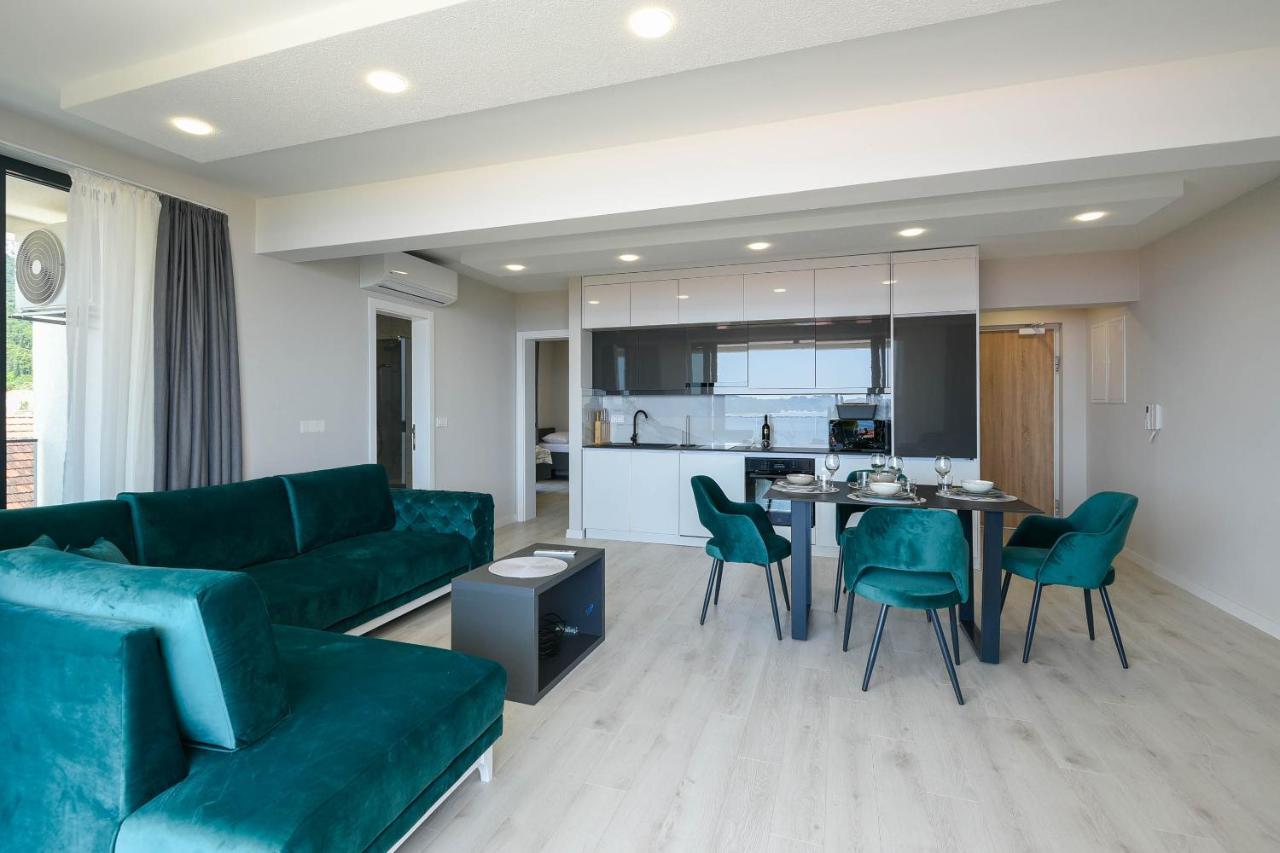 Sunny Day Luxury Holiday Apartments Оребич Экстерьер фото