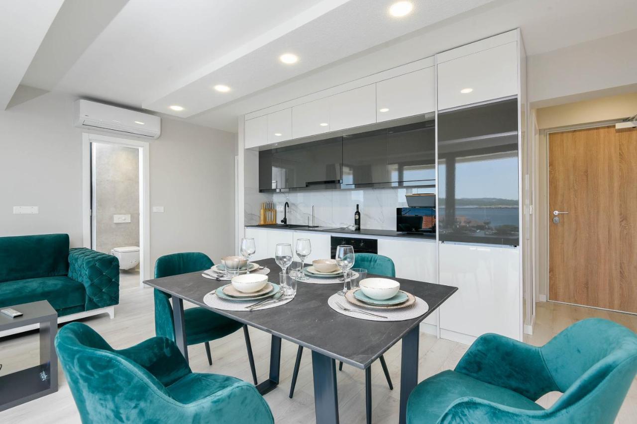 Sunny Day Luxury Holiday Apartments Оребич Экстерьер фото