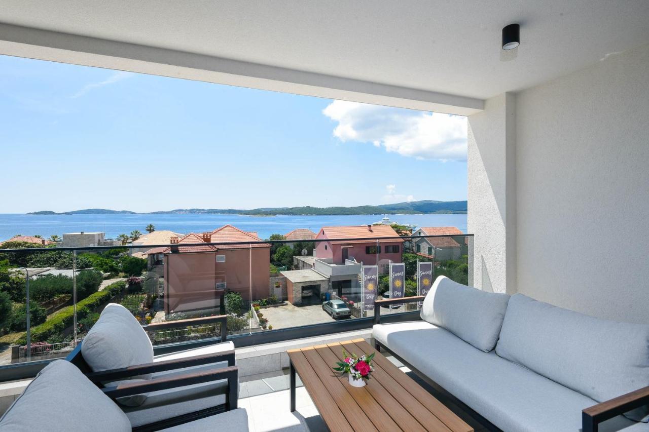 Sunny Day Luxury Holiday Apartments Оребич Экстерьер фото