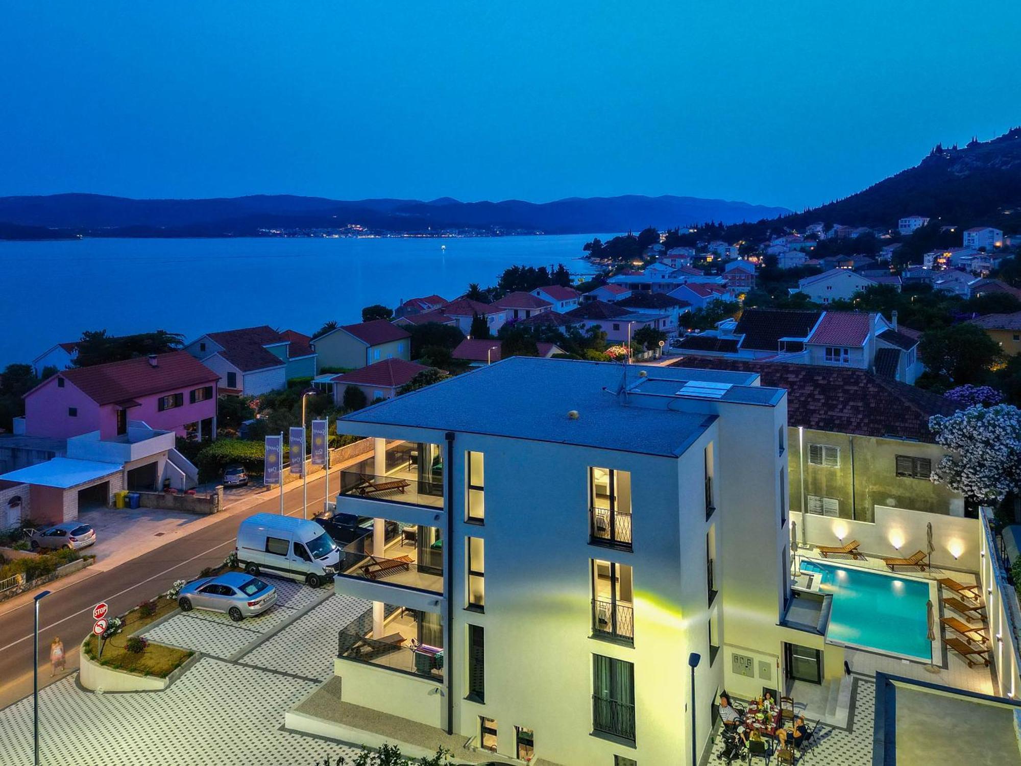 Sunny Day Luxury Holiday Apartments Оребич Экстерьер фото